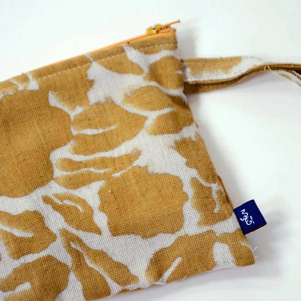 Yan Flower Clutch