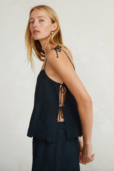 Grace Embroidered Top / Total Eclipse