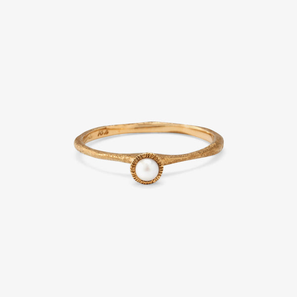 Pearl Raised Circle Solitaire Ring